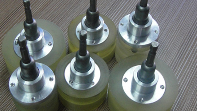 different sizes of capping heads of pneumatic hanheld screw 