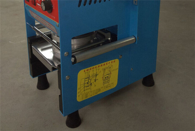 down view of electric tray sealing machine box sealer equipm