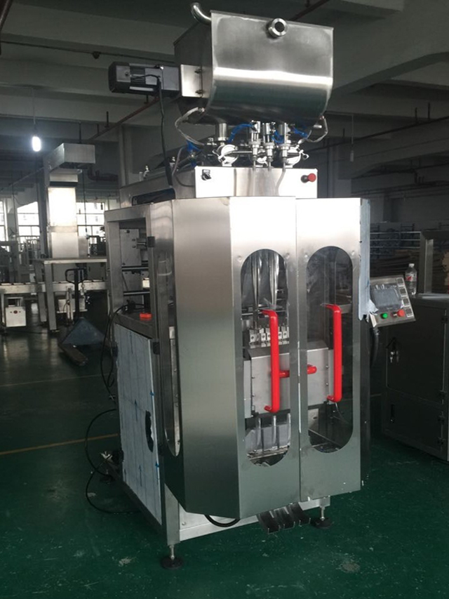Senegalean customer ordered 3 lanes honey packing machine high speed VFFS packaging systerm