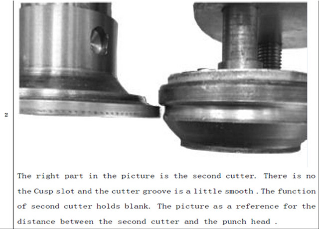 the right cutter and punch head of the electric can sealing 