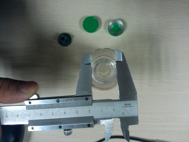 measurement of YX-1035 bench top manual vial crmping machine