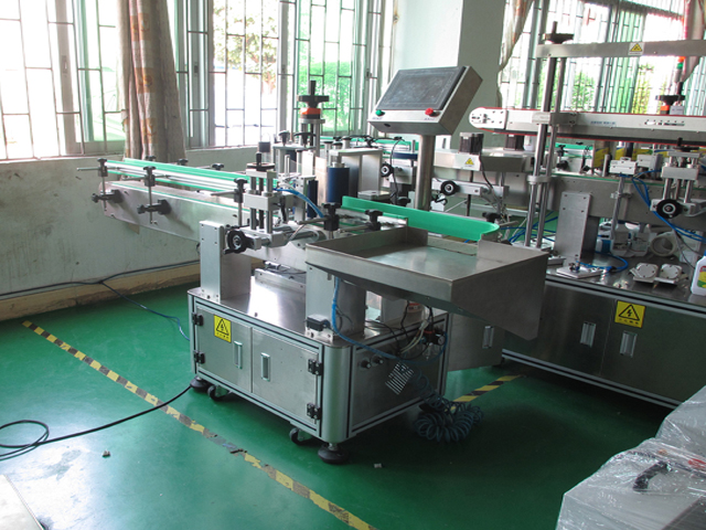 UAE customer orders automatic linear labeling machine metal cans labeller with rotary table model YX-630AA