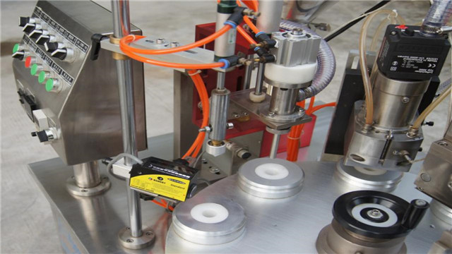 product details of tube filling sealing machine.jpg