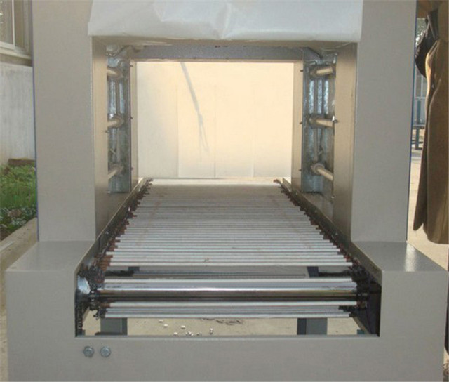 tunnel inside of heat tunnel shrink wrapping machine.jpg